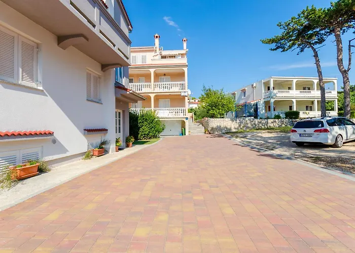 Apartments Ruza-Rajska Beach