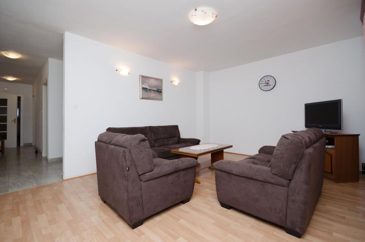 Ruza-rajska Apartament Lopar